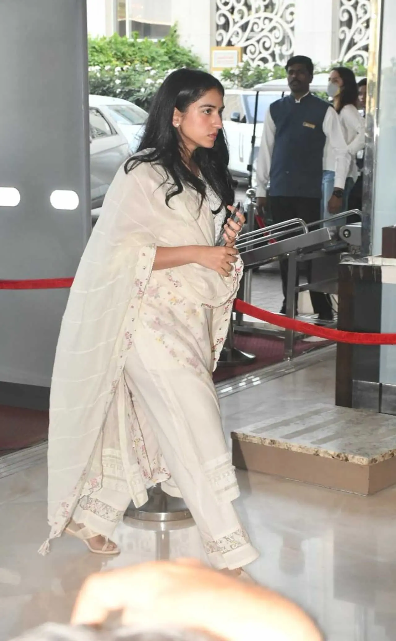 Radhika Merchant Ambani was also seen arriving at the prayer meet dressed in an off-white kurta set.